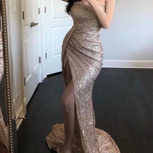 NWT GOLD SEQUIN DRESS